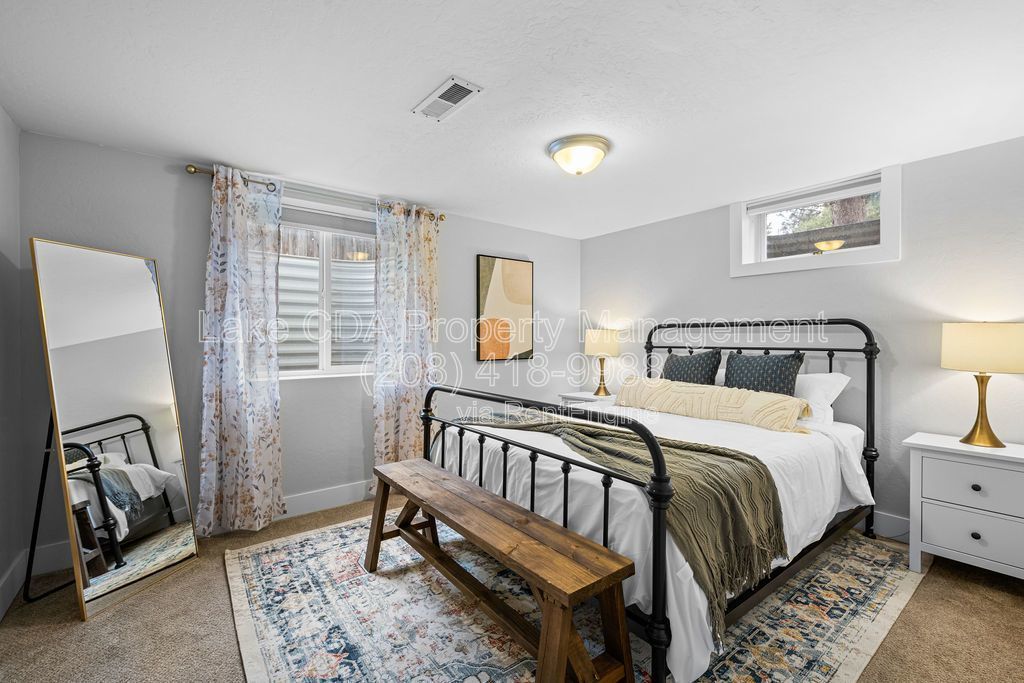 OWNER PAYS UTILITIES - Recently Updated, 2 bedroom 1 bath private basement with Garage property image