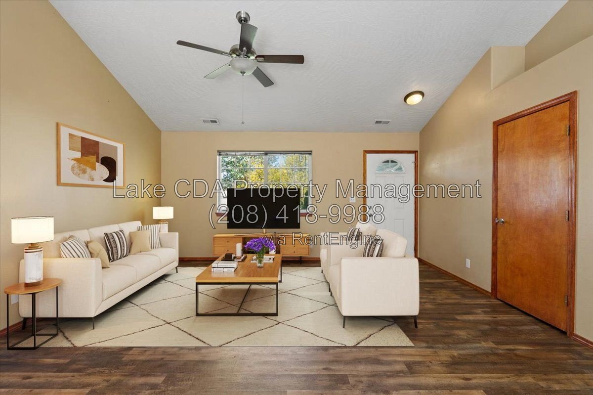 Clean 3-Bed Home with Granite, RV Parking & Included Utilities in Hayden! property image