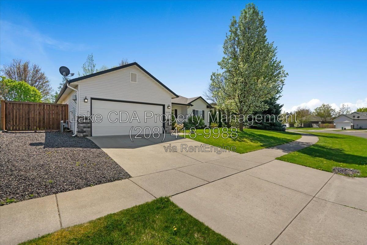 Clean 3-Bed Home with Granite, RV Parking & Included Utilities in Hayden! property image