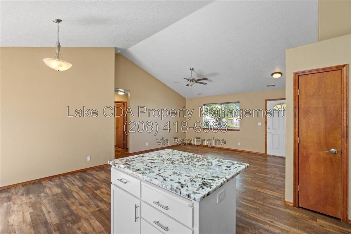 Clean 3-Bed Home with Granite, RV Parking & Included Utilities in Hayden! property image