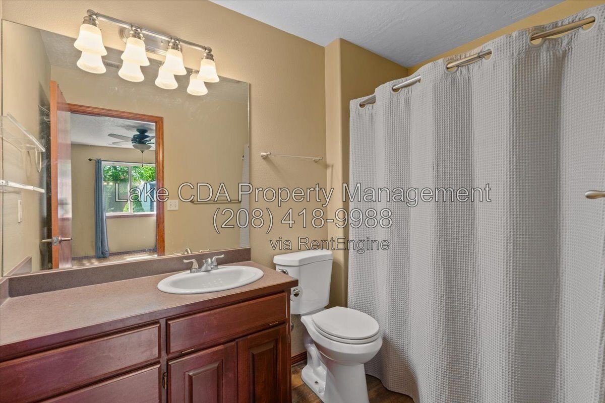 Clean 3-Bed Home with Granite, RV Parking & Included Utilities in Hayden! property image