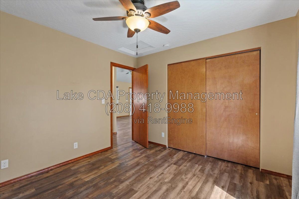 Clean 3-Bed Home with Granite, RV Parking & Included Utilities in Hayden! property image