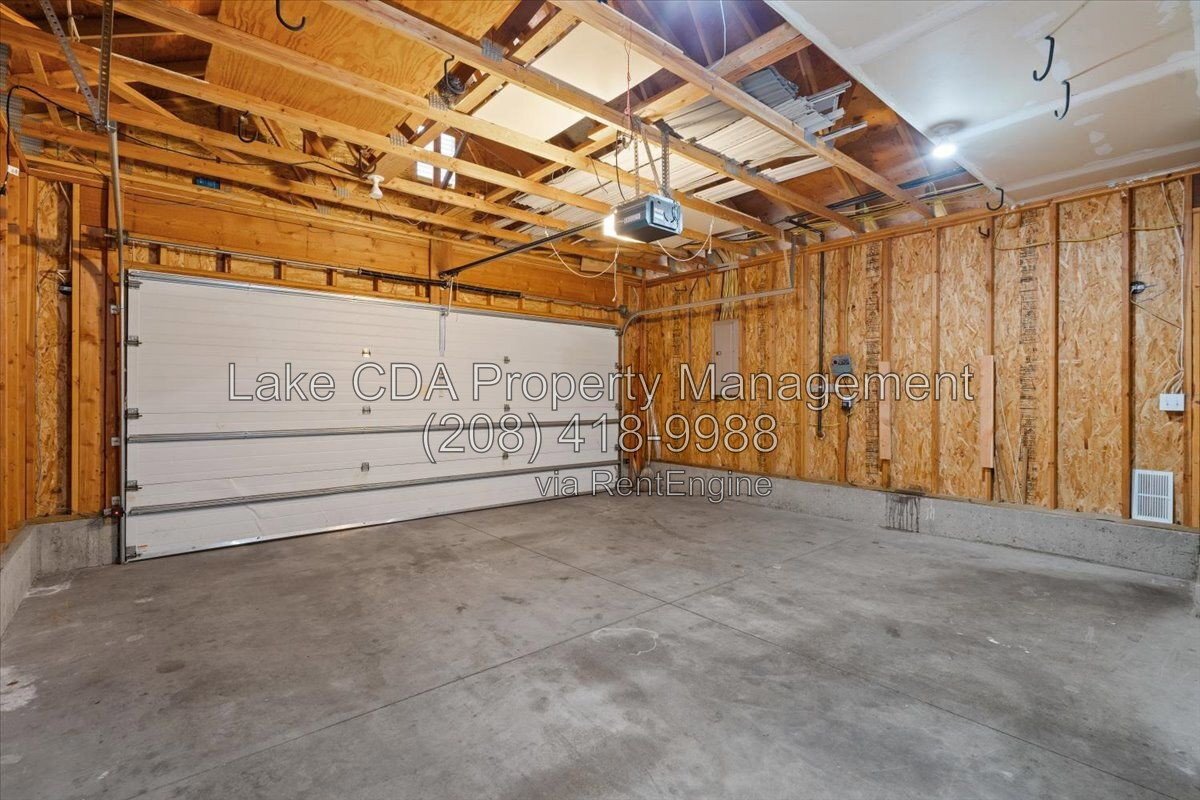 Clean 3-Bed Home with Granite, RV Parking & Included Utilities in Hayden! property image