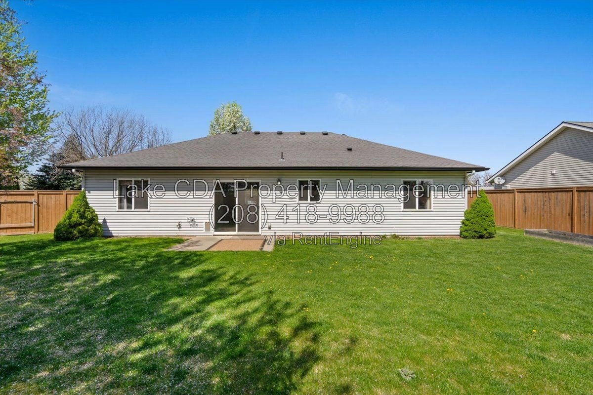 Clean 3-Bed Home with Granite, RV Parking & Included Utilities in Hayden! property image