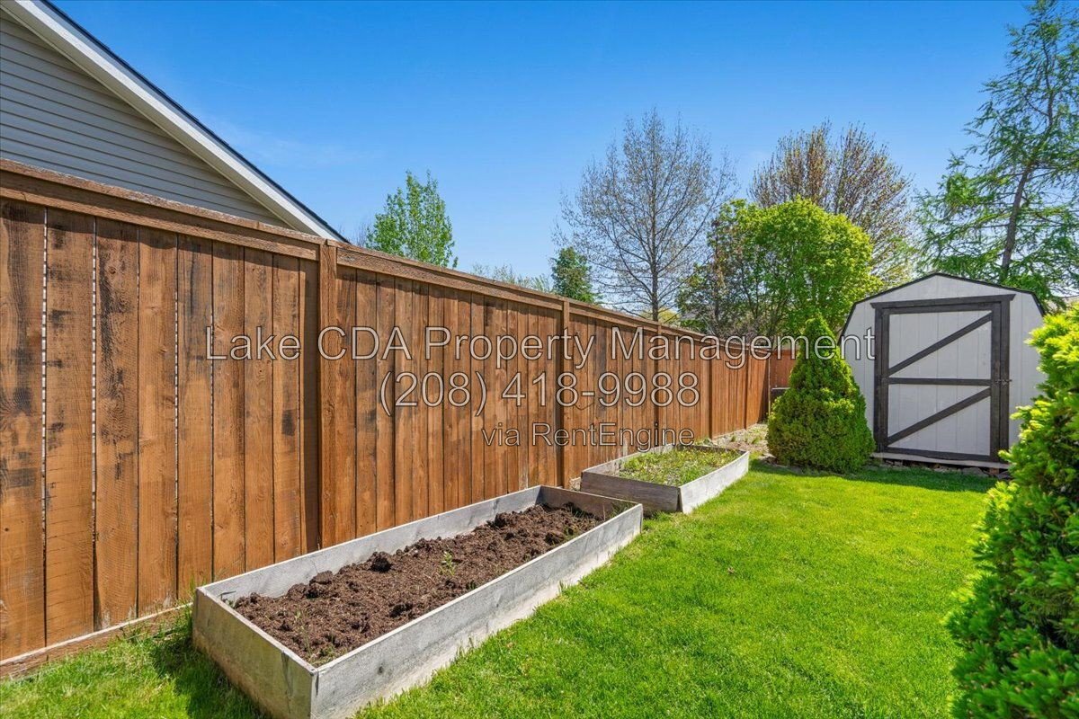 Clean 3-Bed Home with Granite, RV Parking & Included Utilities in Hayden! property image