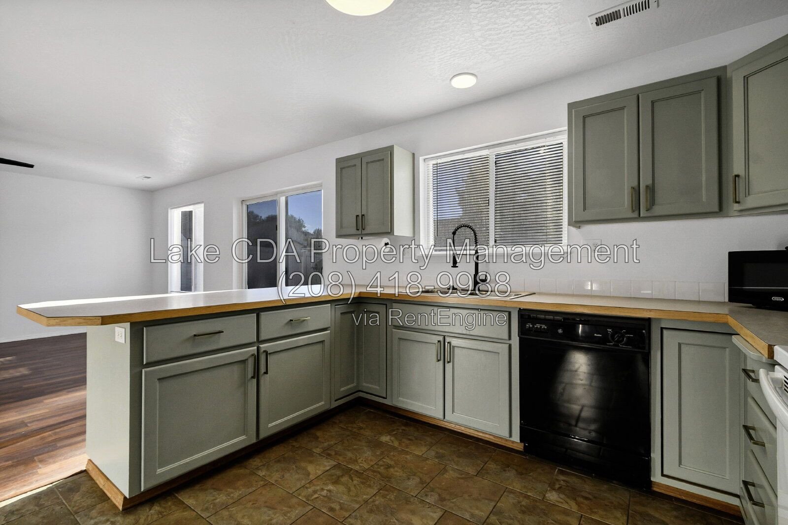 4 Bed, 2.5 Bath Room with Bonus Room, no HOA! property image
