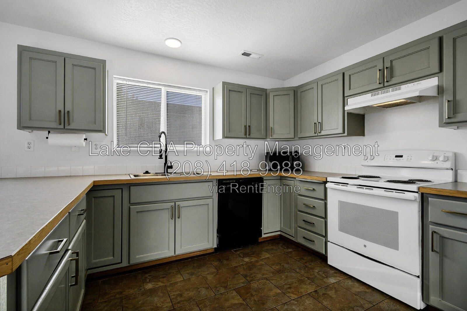 4 Bed, 2.5 Bath Room with Bonus Room, no HOA! property image