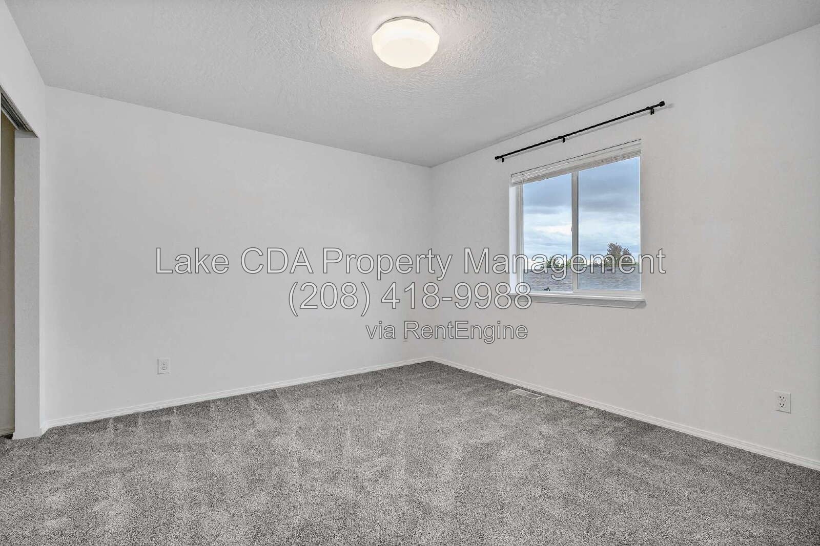 4 Bed, 2.5 Bath Room with Bonus Room, no HOA! property image