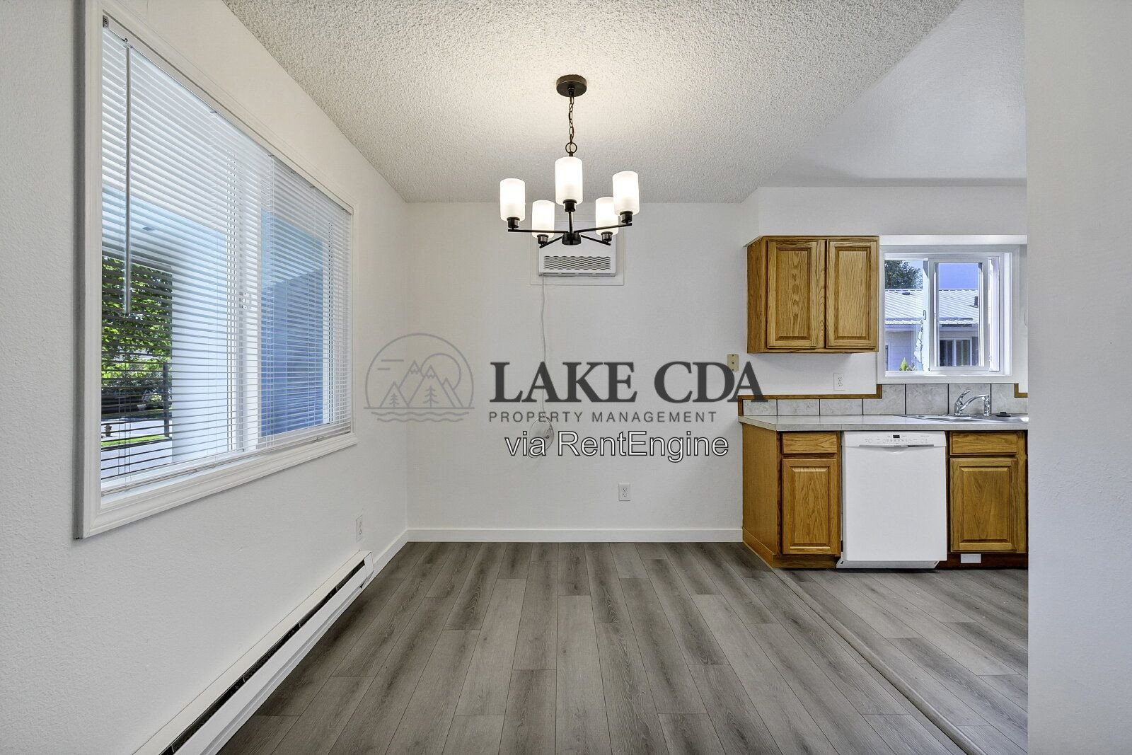 3 Bedroom, 1 Bathroom - Prime Coeur d'Alene Location - 1000 Sq. Ft. property image