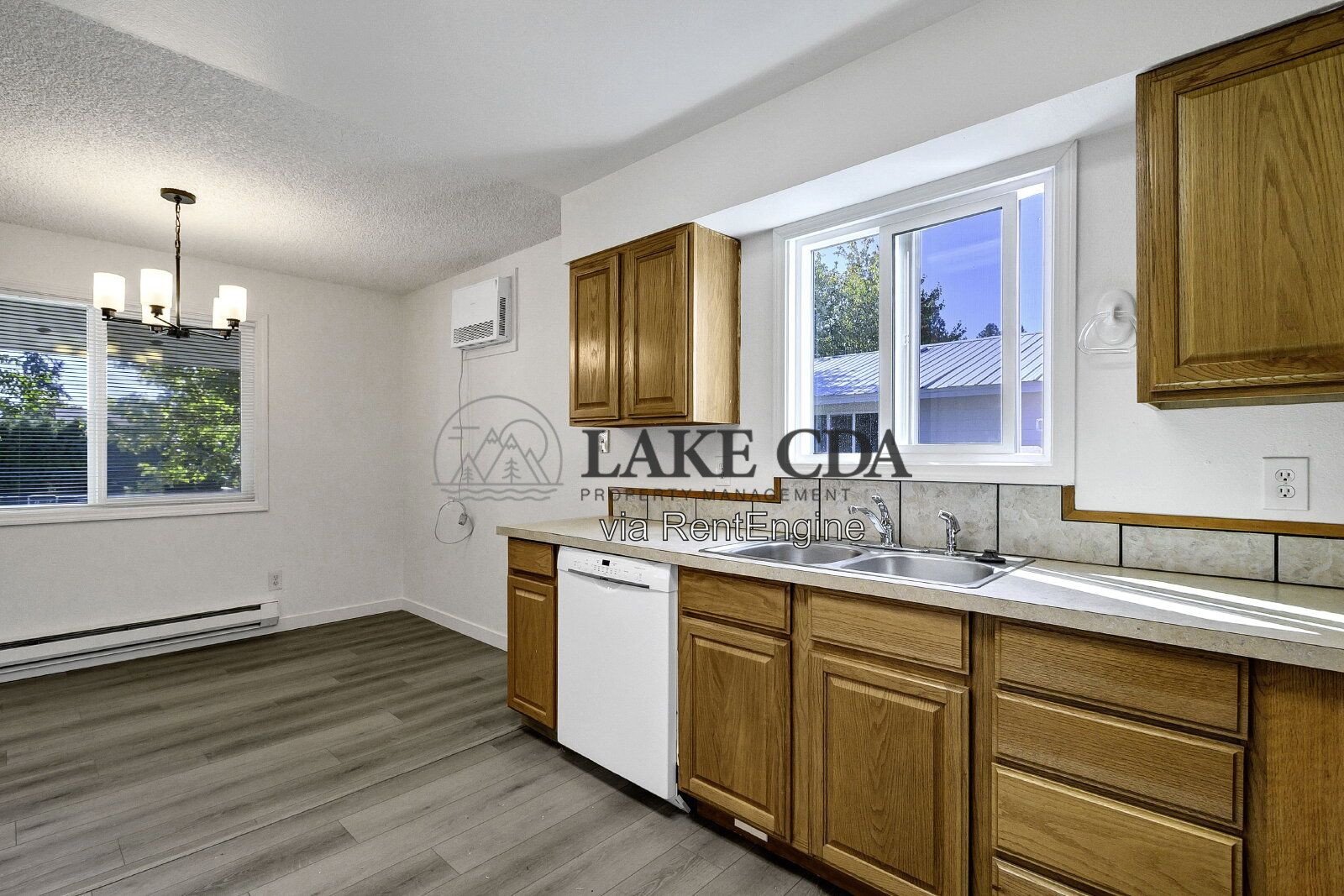 3 Bedroom, 1 Bathroom - Prime Coeur d'Alene Location - 1000 Sq. Ft. property image