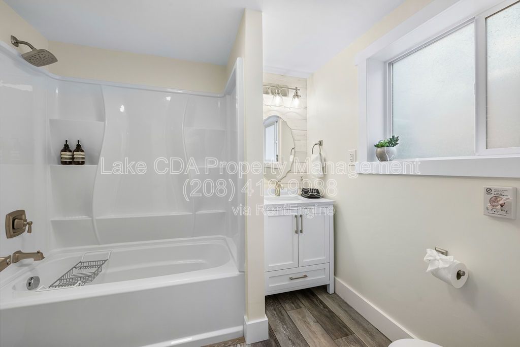 Charming Furnished Midtown Studio — All Utilities Included property image