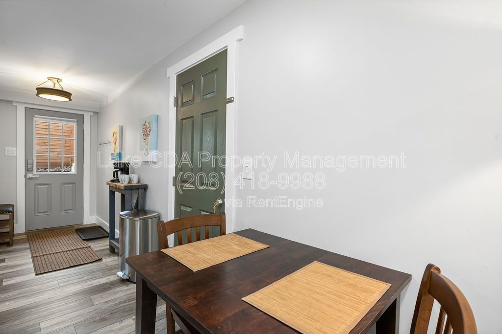 Charming Furnished Midtown Studio — All Utilities Included property image