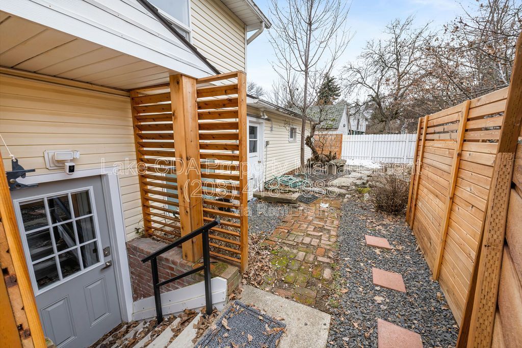 Charming Furnished Midtown Studio — All Utilities Included property image