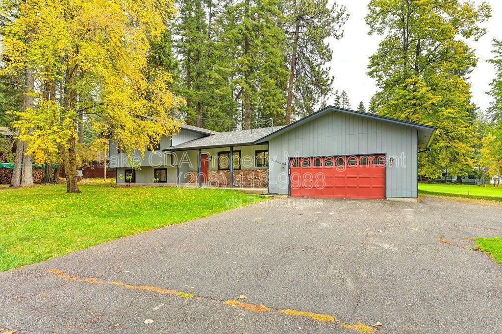 Avondale Golf Course Home in Hayden — 5 Bed | 3.5 Bath | 2,283 Sq Ft property image