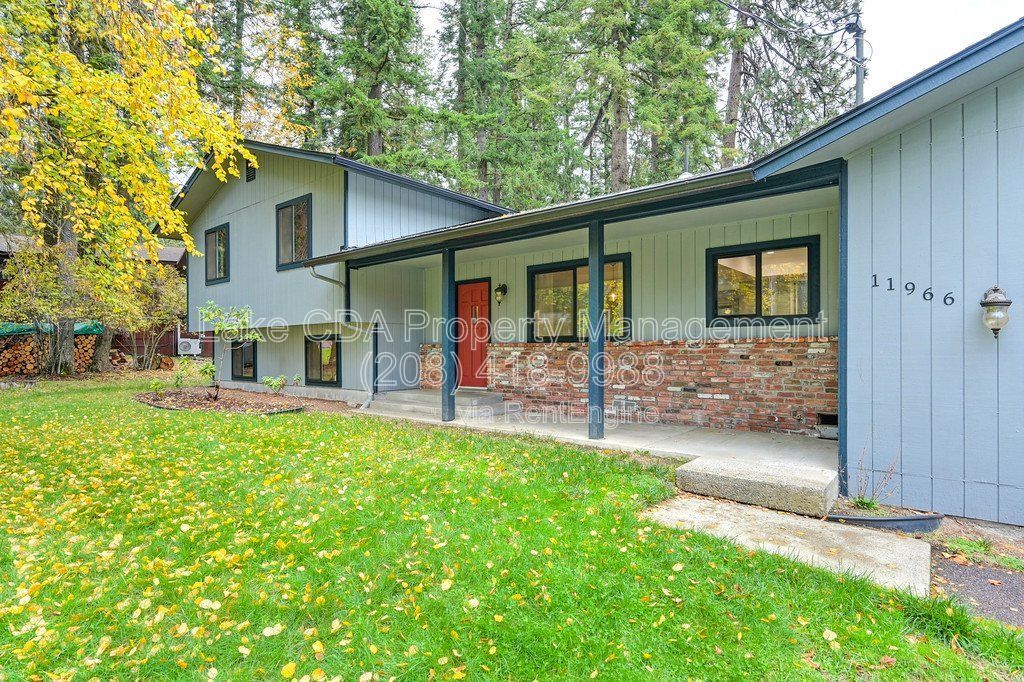 Avondale Golf Course Home in Hayden — 5 Bed | 3.5 Bath | 2,283 Sq Ft property image