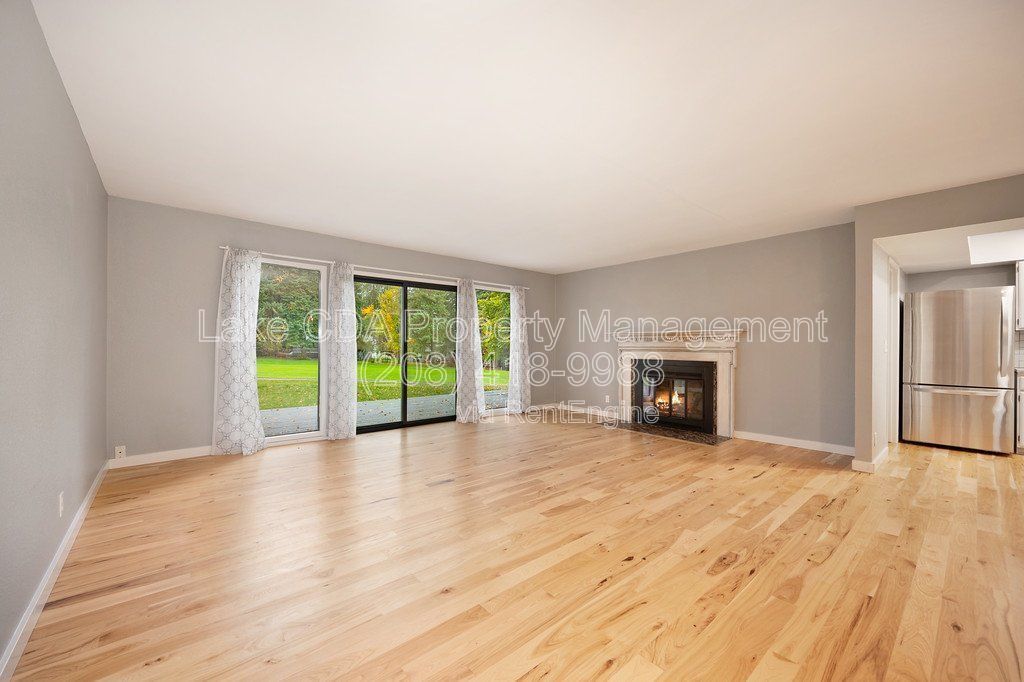 Avondale Golf Course Home in Hayden — 5 Bed | 3.5 Bath | 2,283 Sq Ft property image