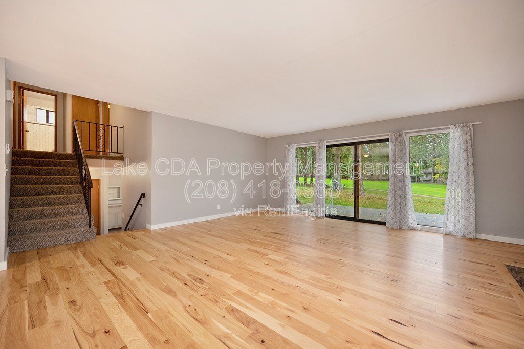 Avondale Golf Course Home in Hayden — 5 Bed | 3.5 Bath | 2,283 Sq Ft property image