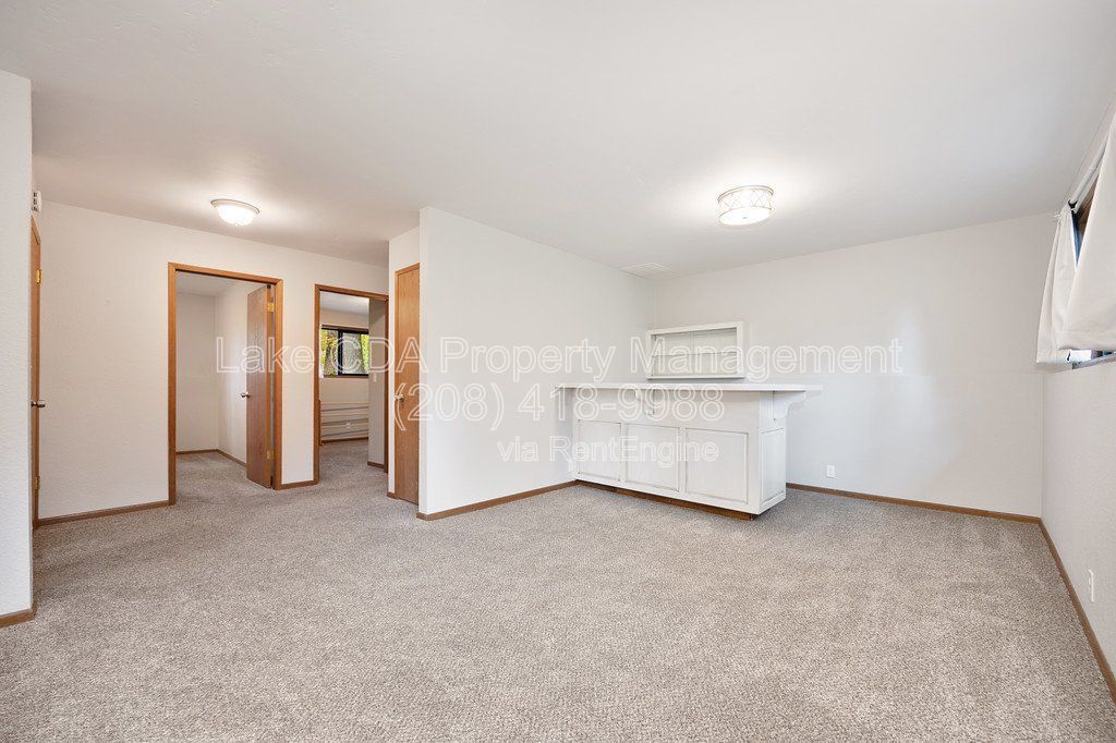 Avondale Golf Course Home in Hayden — 5 Bed | 3.5 Bath | 2,283 Sq Ft property image