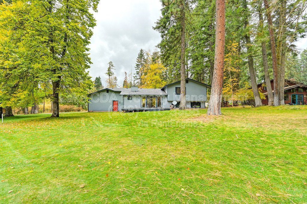 Avondale Golf Course Home in Hayden — 5 Bed | 3.5 Bath | 2,283 Sq Ft property image