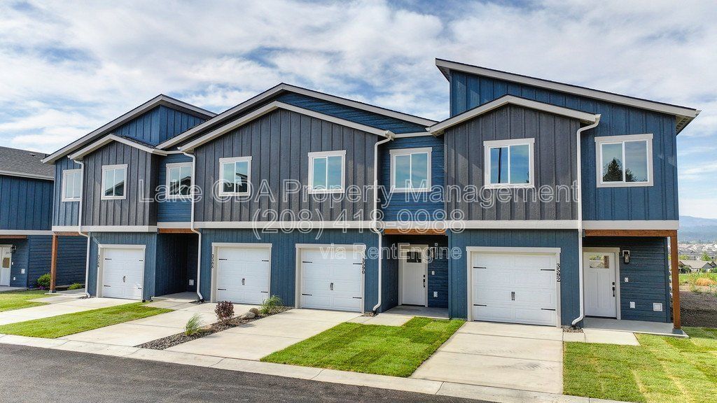 New Townhouse Golf Course Living - 3 Bed 2.5 Bath - $2,195 per month! property image
