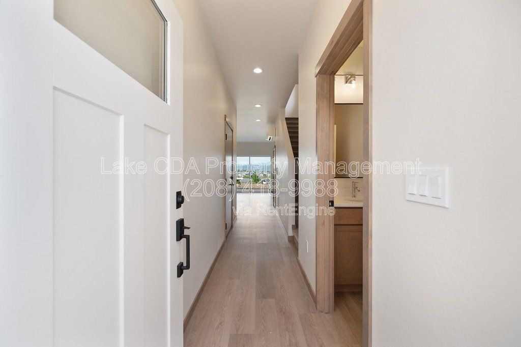 New Townhouse Golf Course Living - 3 Bed 2.5 Bath - $2,195 per month! property image