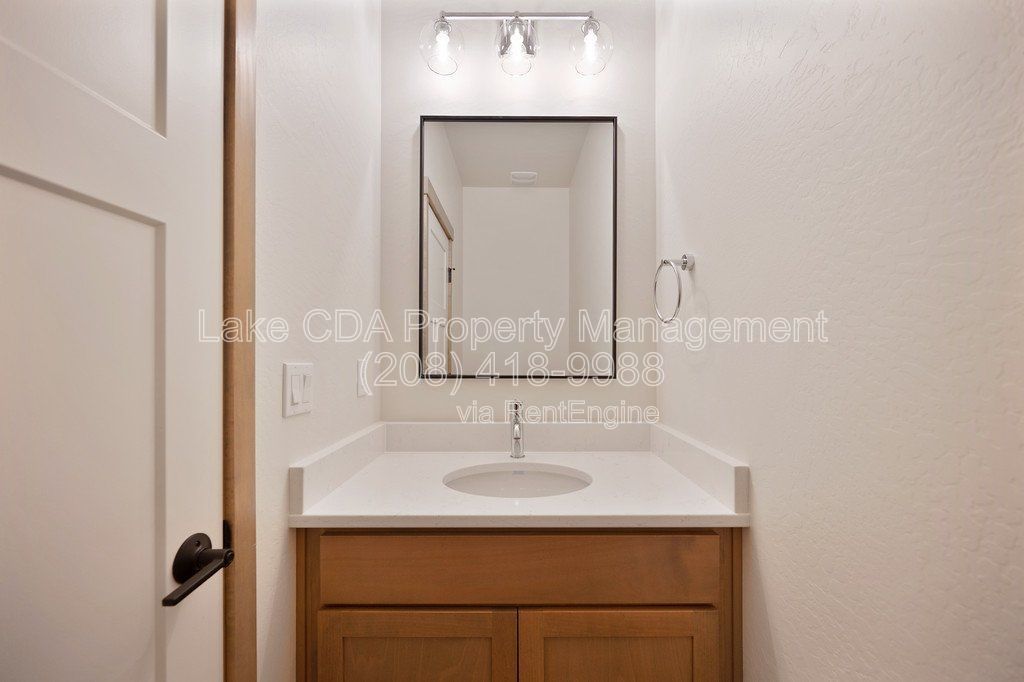 New Townhouse Golf Course Living - 3 Bed 2.5 Bath - $2,195 per month! property image
