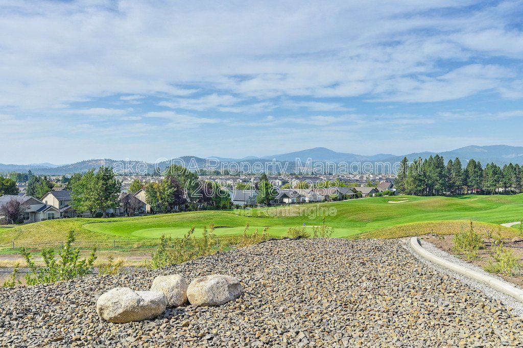 New Townhouse Golf Course Living - 3 Bed 2.5 Bath - $2,195 per month! property image