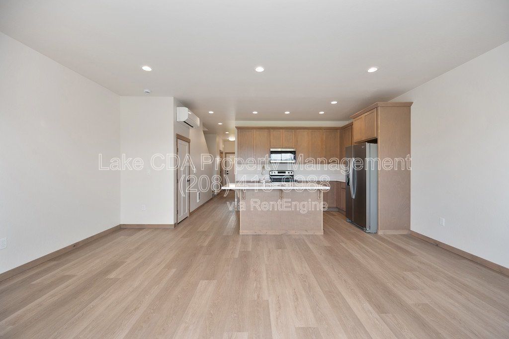 New Townhouse Golf Course Living - 3 Bed 2.5 Bath - $2,195 per month! property image