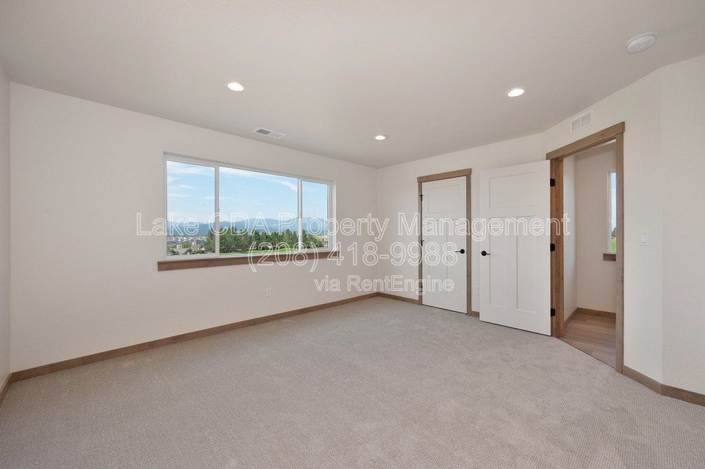 New Townhouse Golf Course Living - 3 Bed 2.5 Bath - $2,195 per month! property image