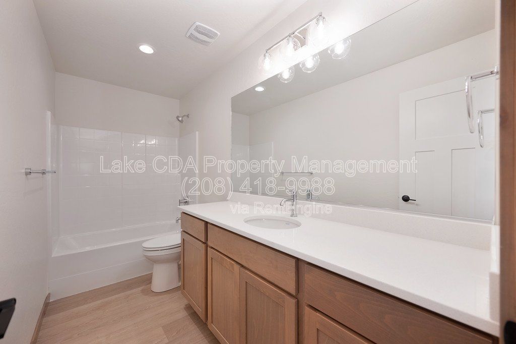 New Townhouse Golf Course Living - 3 Bed 2.5 Bath - $2,195 per month! property image