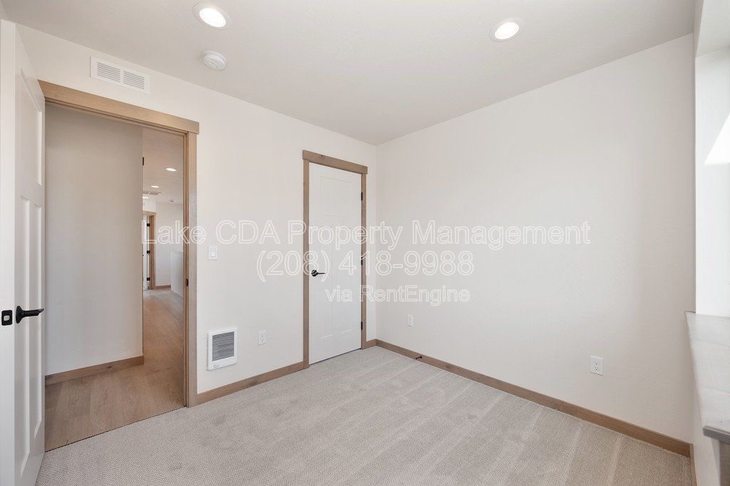 New Townhouse Golf Course Living - 3 Bed 2.5 Bath - $2,195 per month! property image