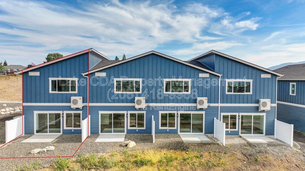 New Townhouse Golf Course Living - 3 Bed 2.5 Bath - $2,195 per month! property image