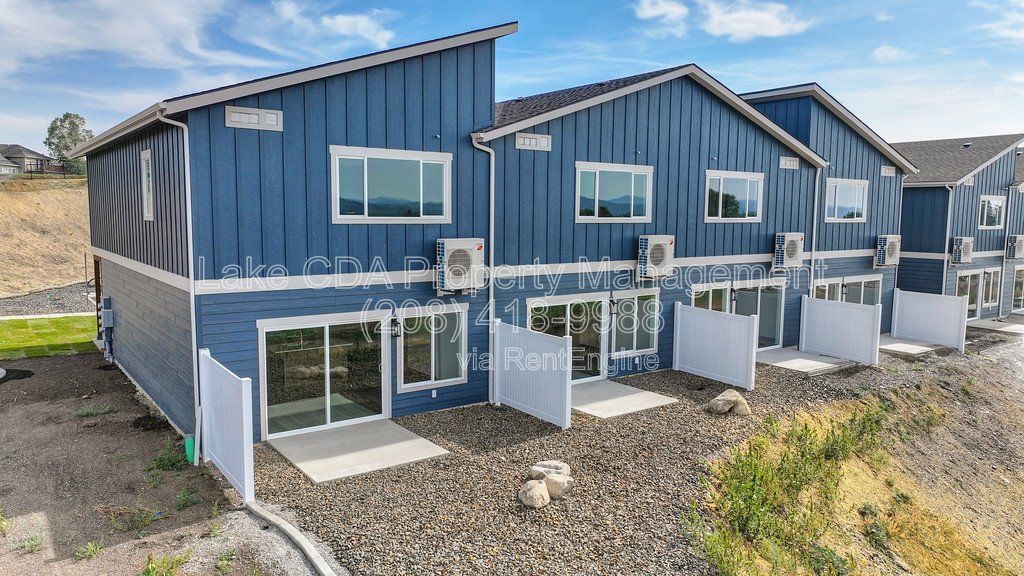 New Townhouse Golf Course Living - 3 Bed 2.5 Bath - $2,195 per month! property image