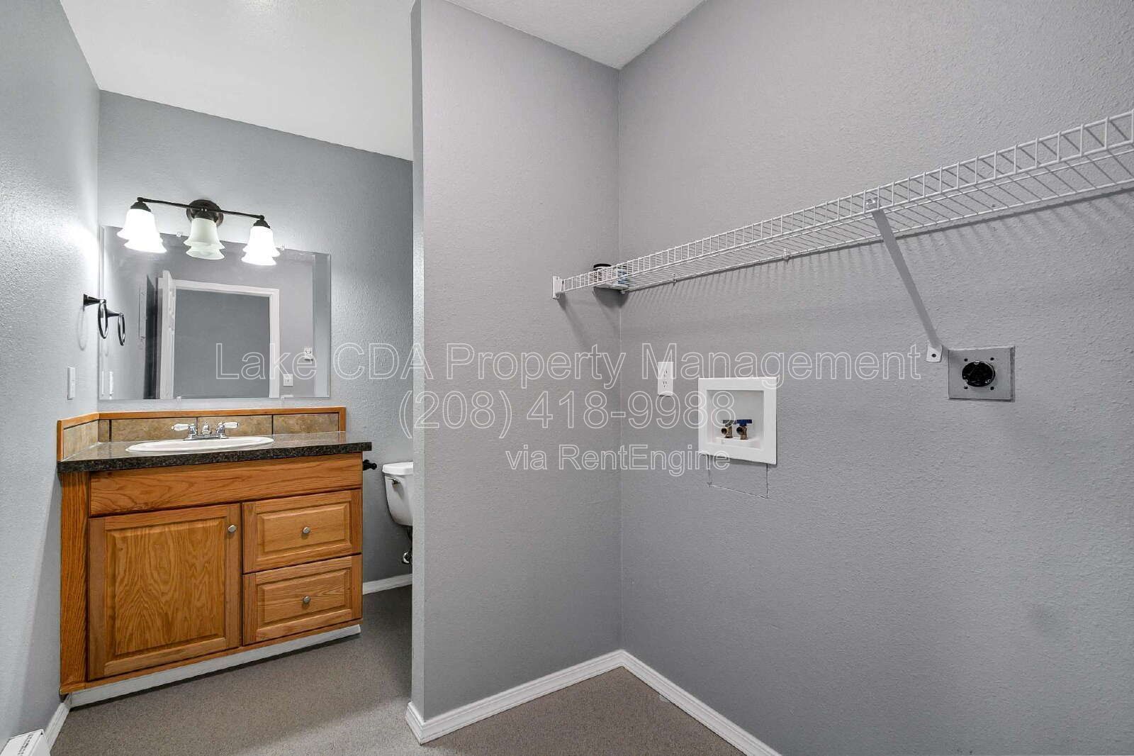 Updated 3 Bedroom Townhome-Style Apartment in Coeur d'Alene | Water, Sewer & Garbage Included property image