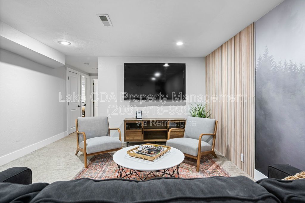 OWNER PAYS UTILITIES - Recently Updated, 2 bedroom 1 bath private basement with Garage property image