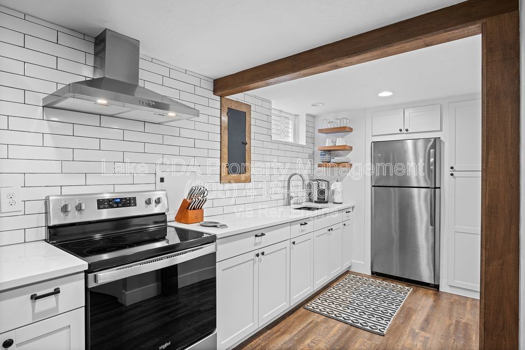 OWNER PAYS UTILITIES - Recently Updated, 2 bedroom 1 bath private basement with Garage property image