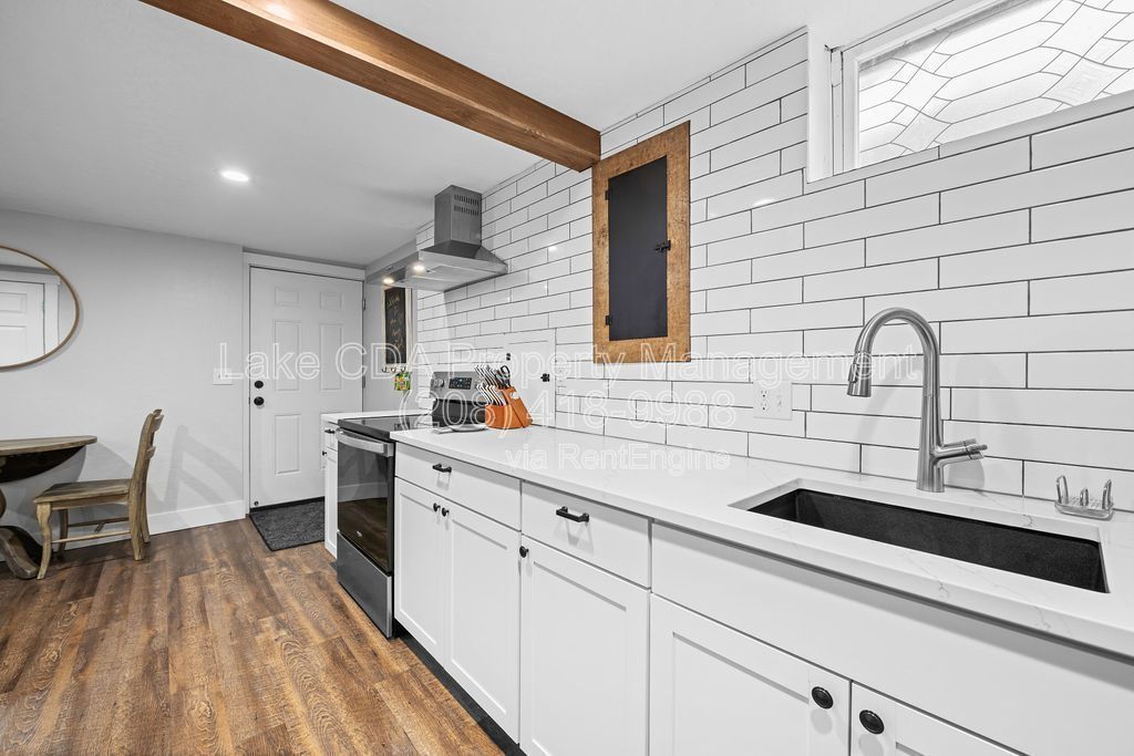 OWNER PAYS UTILITIES - Recently Updated, 2 bedroom 1 bath private basement with Garage property image