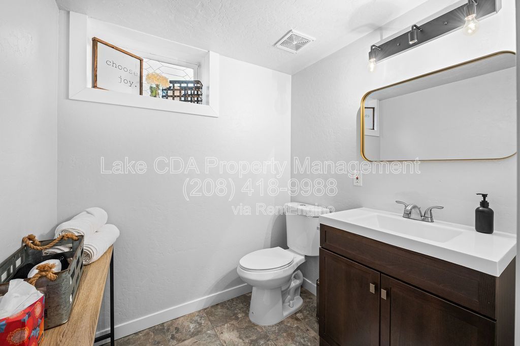 OWNER PAYS UTILITIES - Recently Updated, 2 bedroom 1 bath private basement with Garage property image