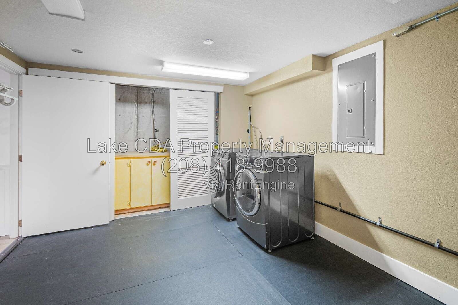 **PRICE REDUCED**Spacious 5 Bed 3 Bath Retreat in Fernan Village! Move-In Ready property image